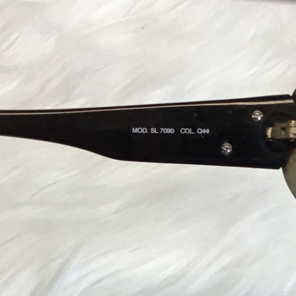 Fendi Sunglasses - Picture 9 of 12